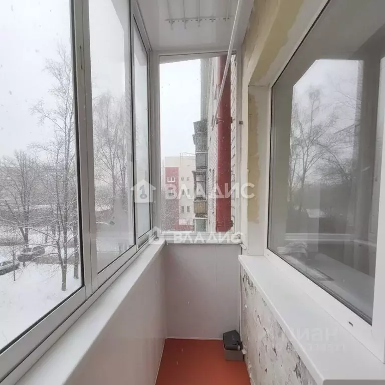 1-к кв. Брянская область, Брянск ул. Дзержинского, 7 (31.5 м) - Фото 2