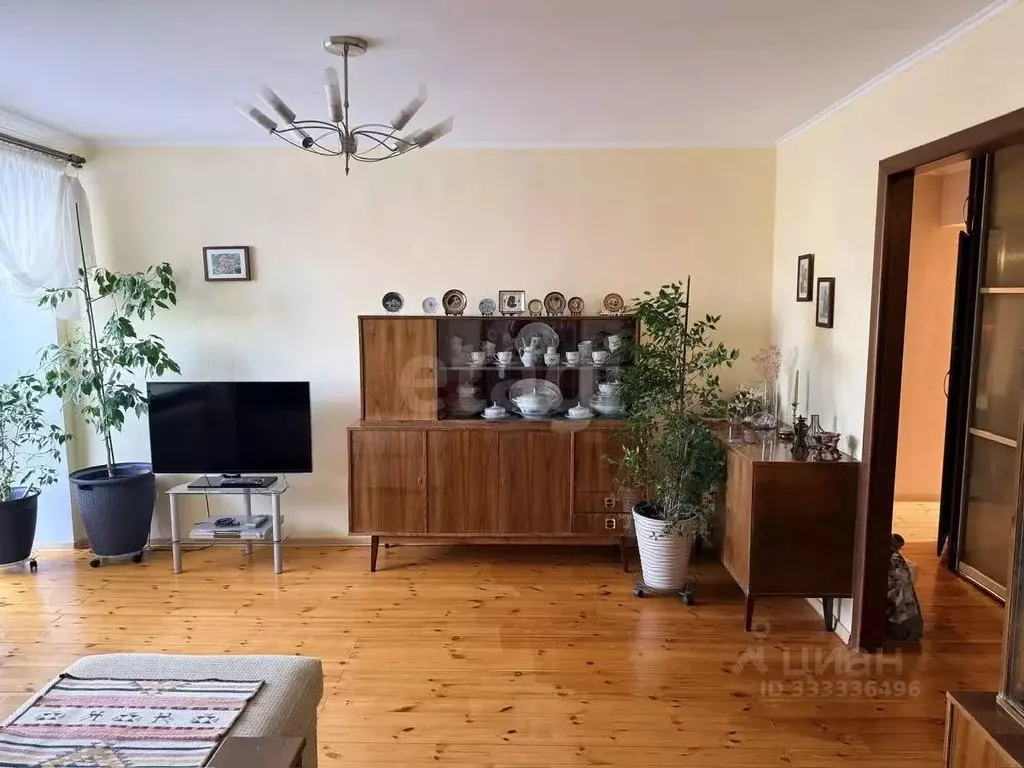 3-к кв. Тюменская область, Тюмень Олимпийская ул., 36 (61.4 м) - Фото 1