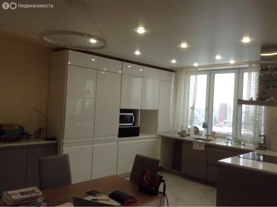 3-комнатная квартира: Екатеринбург, Водоёмная улица, 80/2 (83 м) - Фото 2