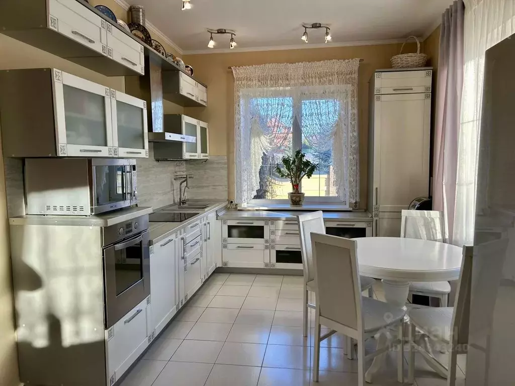 Дом в Оренбургская область, Оренбург Ростоши мкр, ул. Вязовая, 8 (326 ... - Фото 1