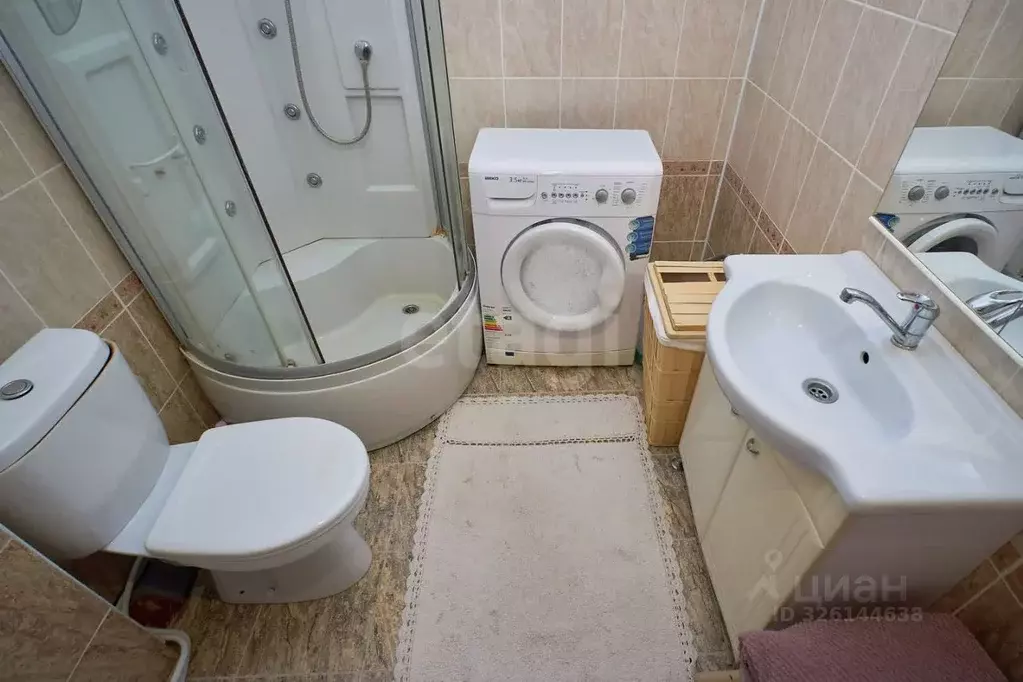 2-к кв. Тюменская область, Тюмень ул. Максима Горького, 68к1 (76.0 м) - Фото 1