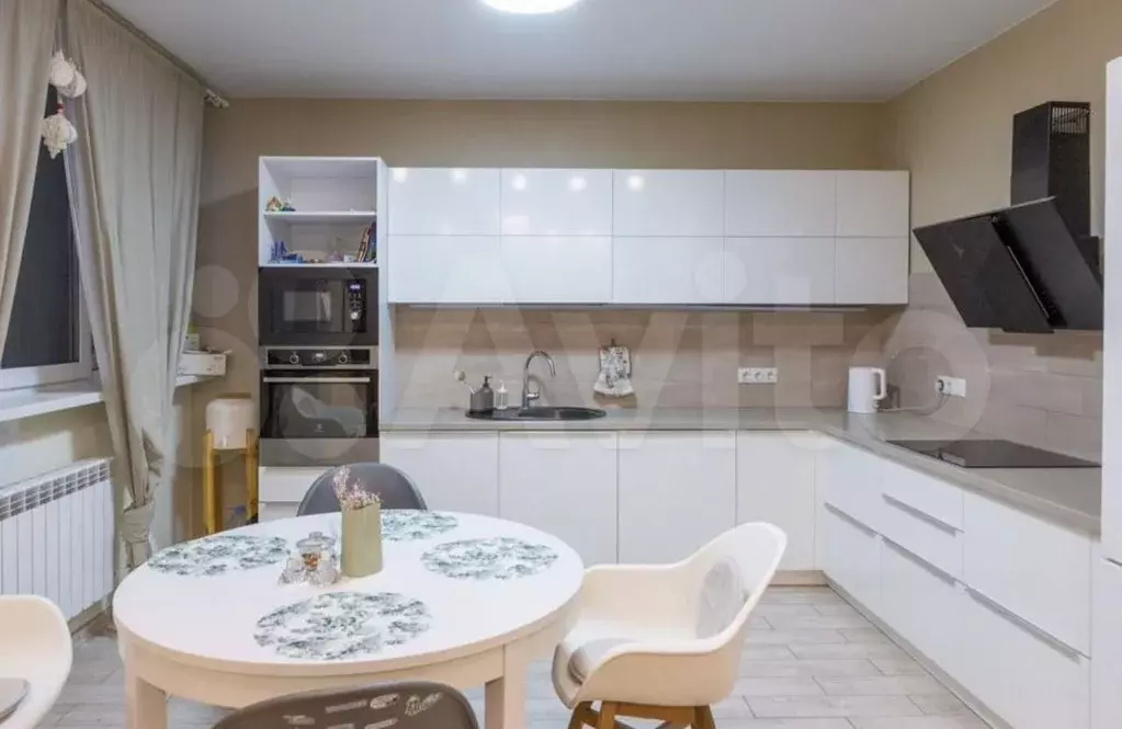 3-к. квартира, 100 м, 7/19 эт. - Фото 1