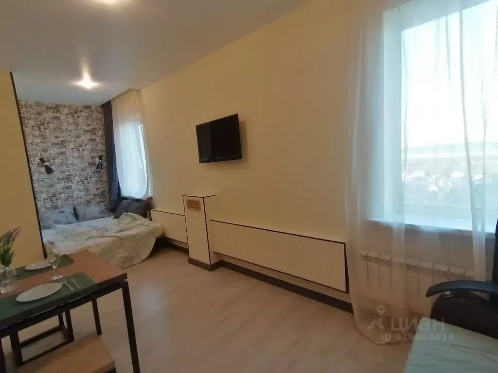 Студия Волгоградская область, Волгоград ул. 64-й Армии, 135а (25.0 м) - Фото 1