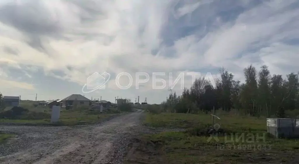 Участок в Тюменская область, Тюменский район, д. Зубарева Центральная ... - Фото 0