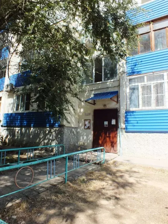 3-к кв. Астраханская область, Астрахань ул. Адмирала Нахимова, 46к1 ... - Фото 2