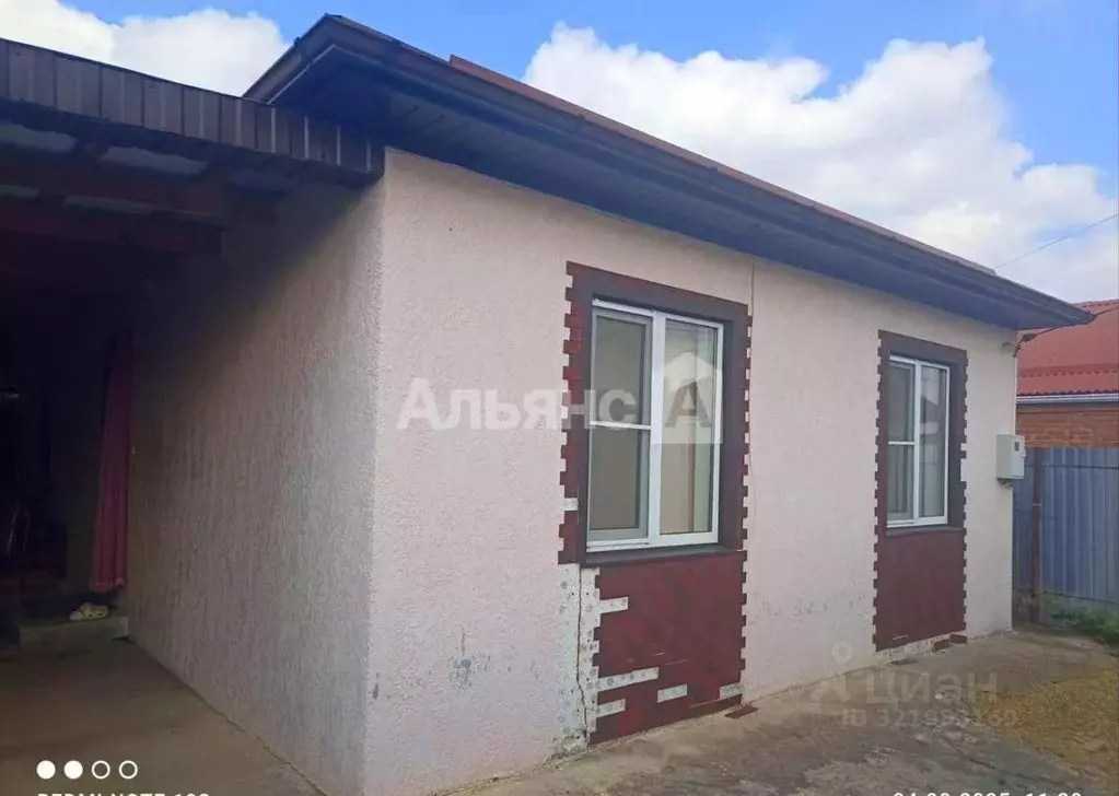 Дом в Краснодарский край, Усть-Лабинск пер. Чехова (61 м) - Фото 1