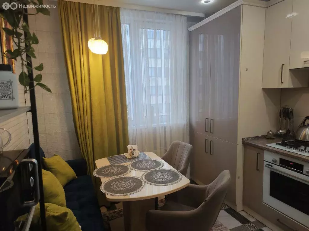 2-комнатная квартира: Симферопольский район, Мирновское сельское ... - Фото 1