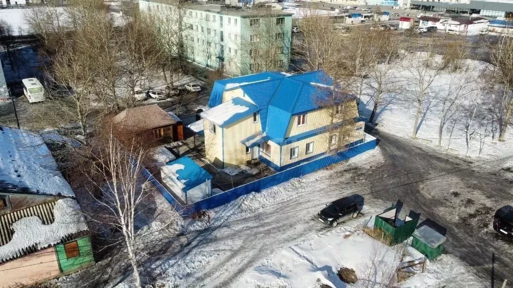 Дом в Камчатский край, Елизово Звездная ул. (283 м) - Фото 0