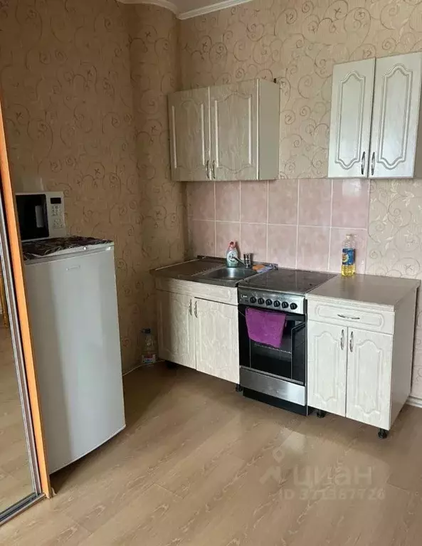 Студия Тюменская область, Тюмень ул. 50 лет ВЛКСМ, 13 (32.0 м) - Фото 1