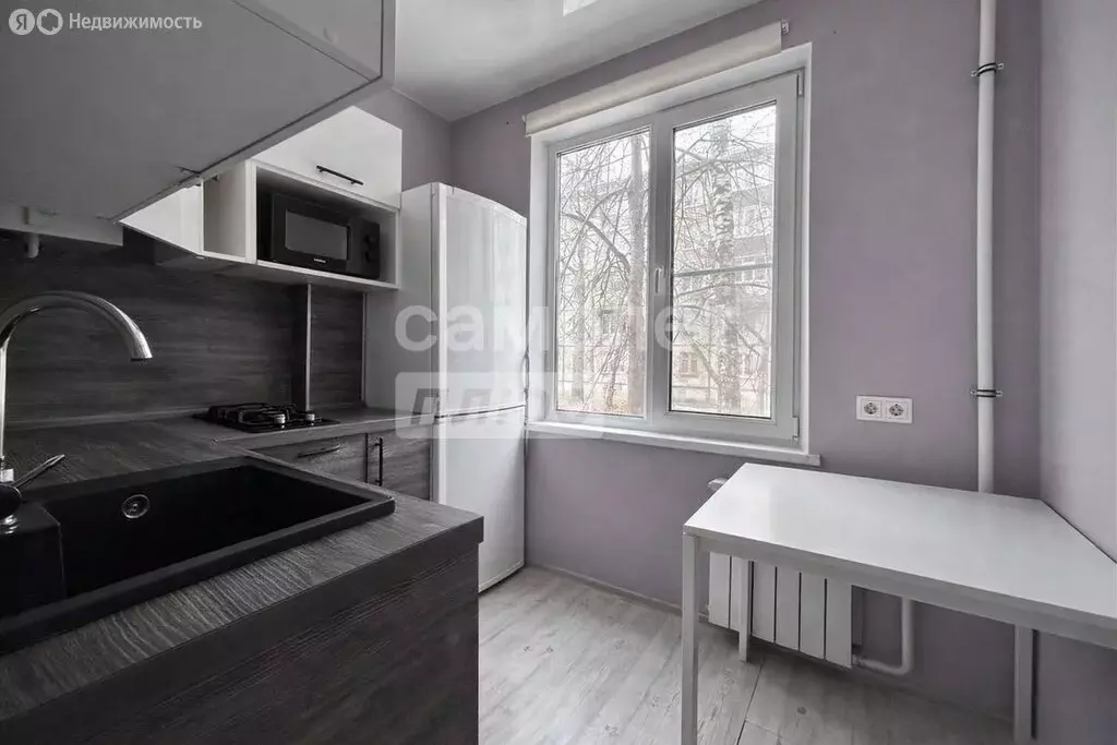 3-комнатная квартира: Казань, улица Шамиля Усманова, 22 (56.8 м) - Фото 2