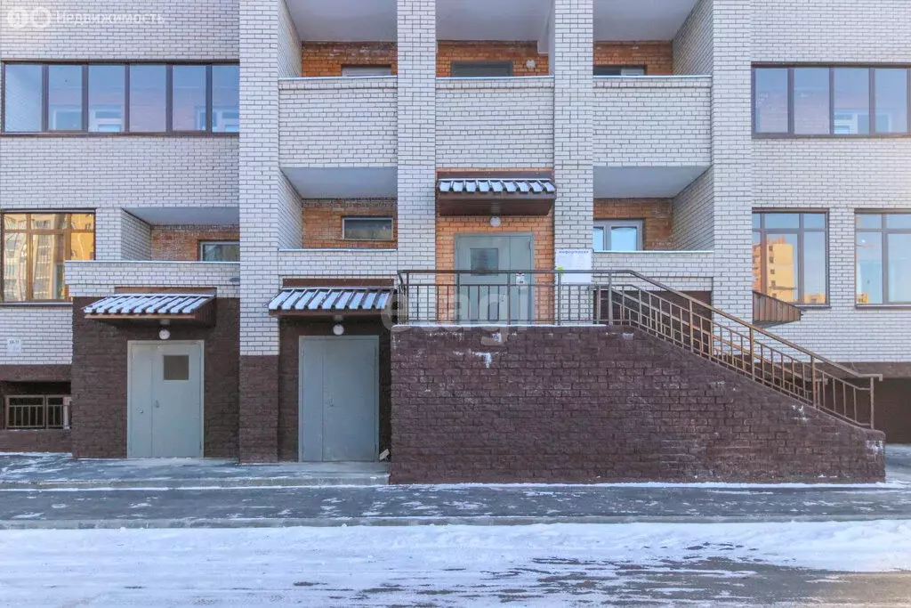 3-комнатная квартира: Омск, улица Перелёта, 28 (87 м) - Фото 1