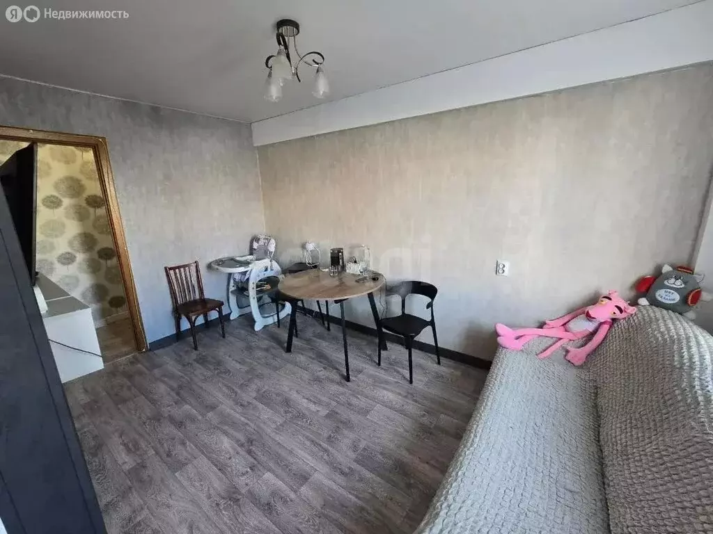 3-комнатная квартира: Ачинск, 8-й микрорайон, 8 (59.5 м) - Фото 2