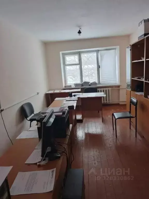 Офис в Свердловская область, Асбест ул. Челюскинцев, 15 (19 м) - Фото 1