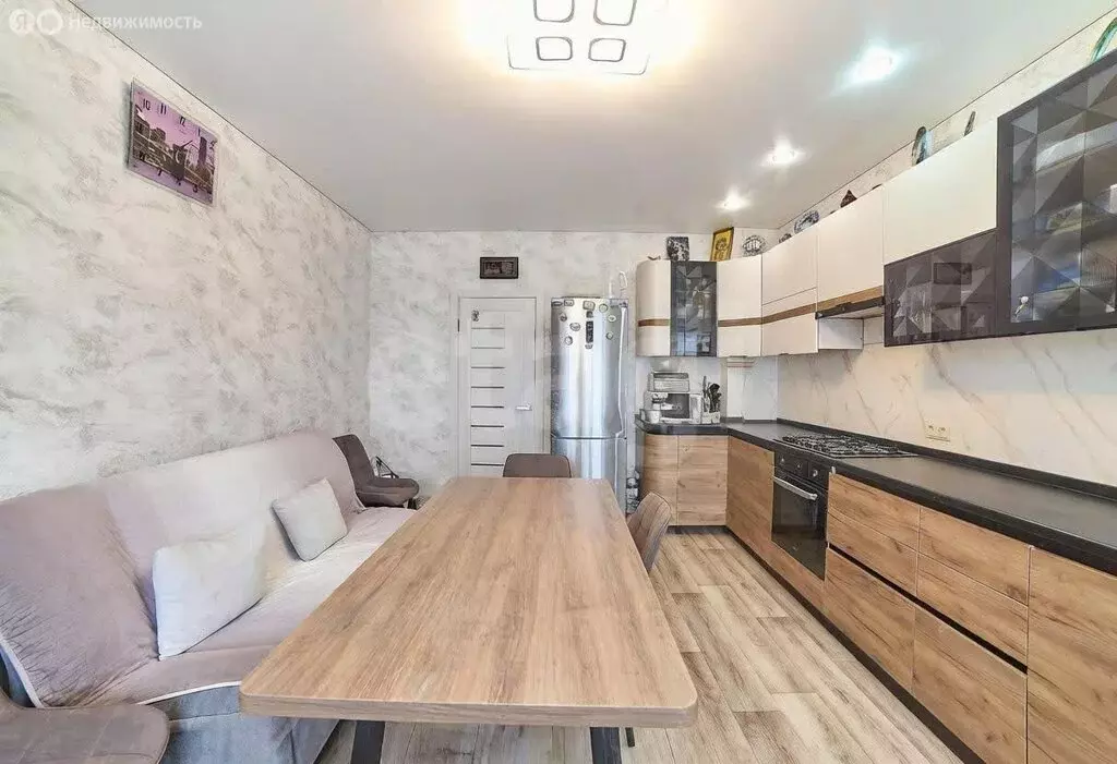 2-комнатная квартира: Стерлитамак, Волочаевская улица, 22А (68.4 м) - Фото 1