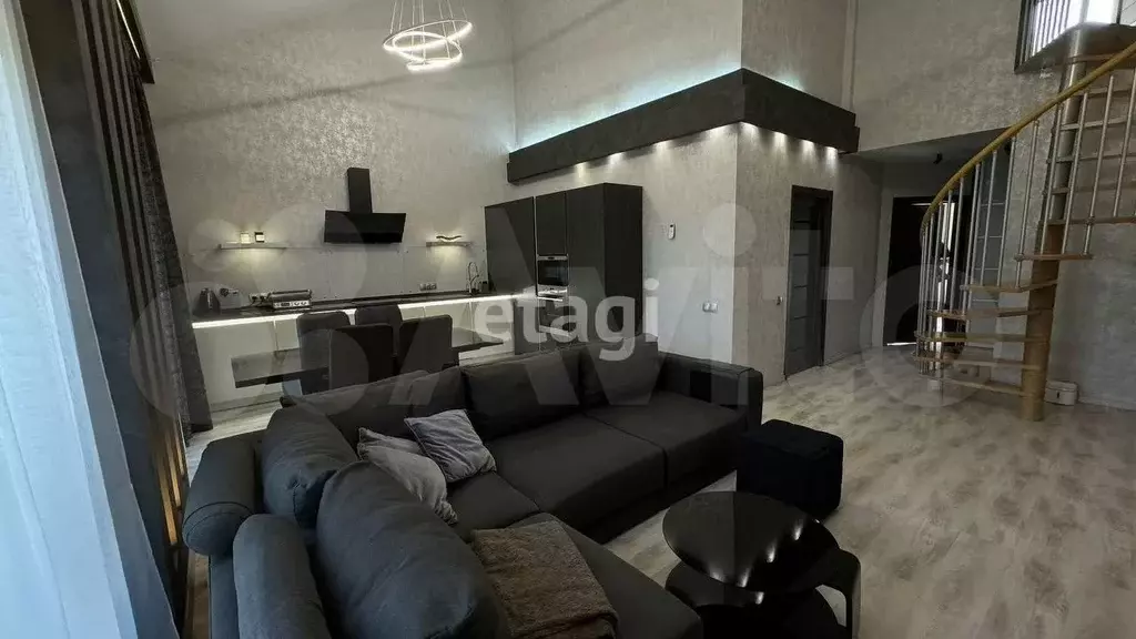 3-к. квартира, 105 м, 5/5 эт. - Фото 0