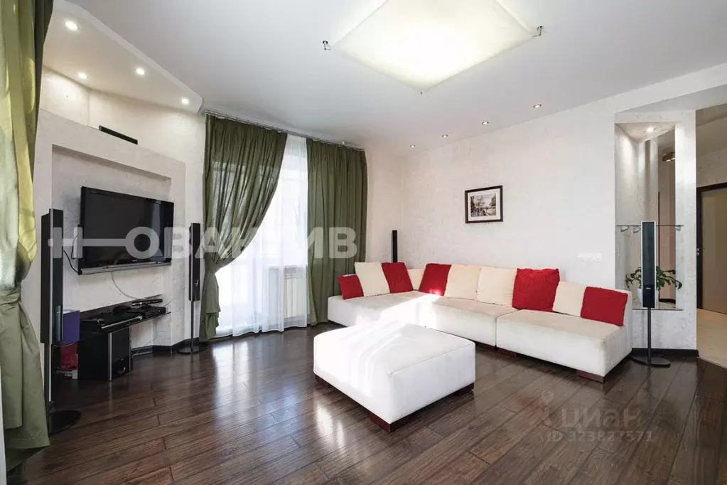 3-к кв. Новосибирская область, Новосибирск ул. Семьи Шамшиных, 18 ... - Фото 1