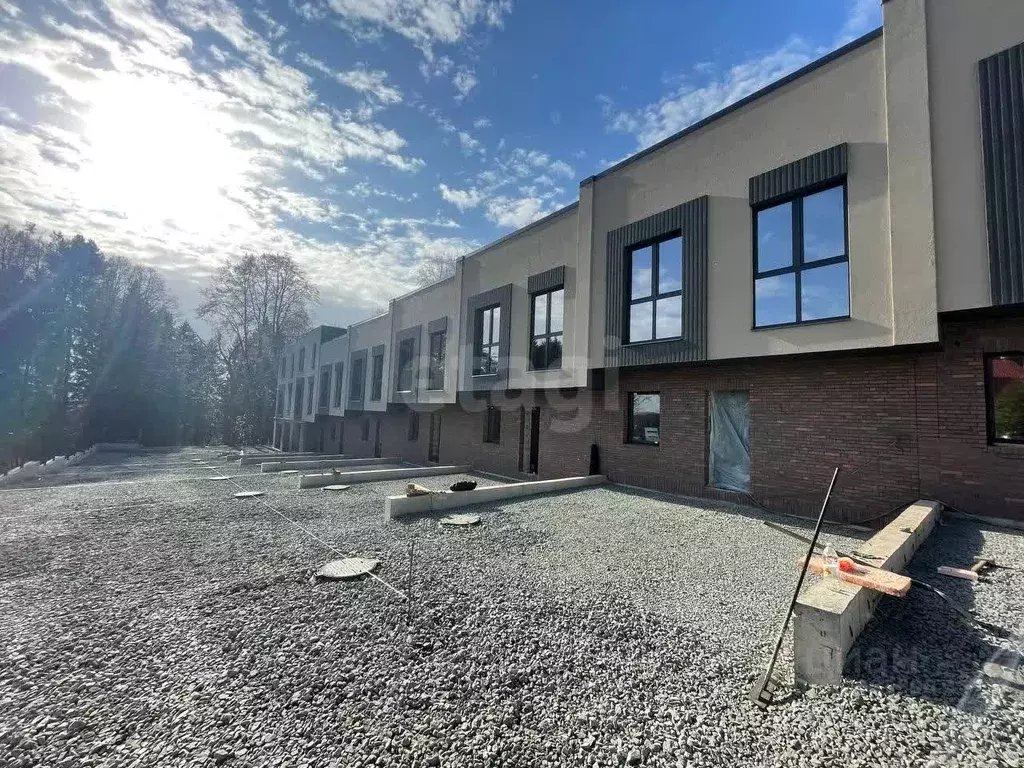 Таунхаус в Пермский край, Пермь Абаканская ул., 39 (200 м) - Фото 1