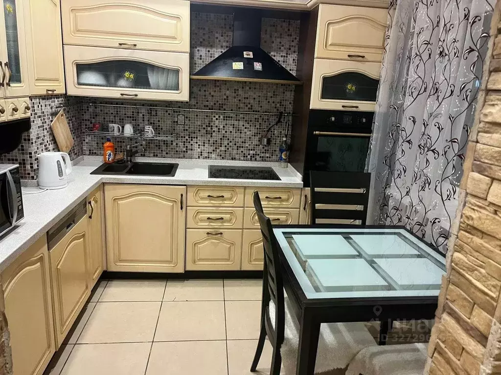 2-к кв. Бурятия, Северобайкальск Парковая ул., 4 (51.0 м) - Фото 1