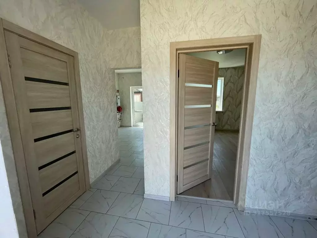 Таунхаус в Краснодарский край, Динской район, Новотитаровская ст-ца ... - Фото 2