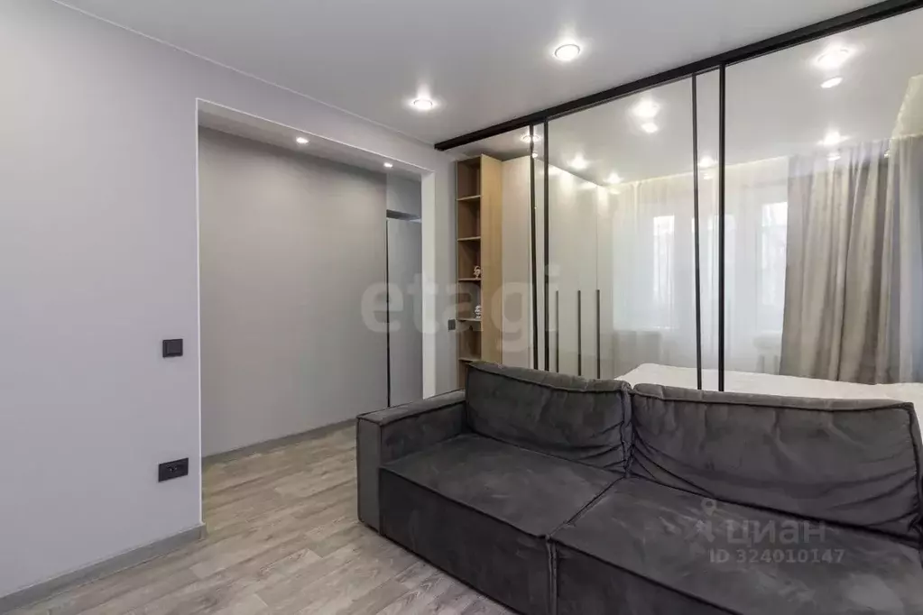 1-к кв. Тюменская область, Тюмень ул. Республики, 190А (36.5 м) - Фото 2