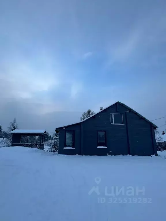 Дом в Карелия, Пряжинский район, Ведлозерское с/пос, с. Колатсельга ... - Фото 1