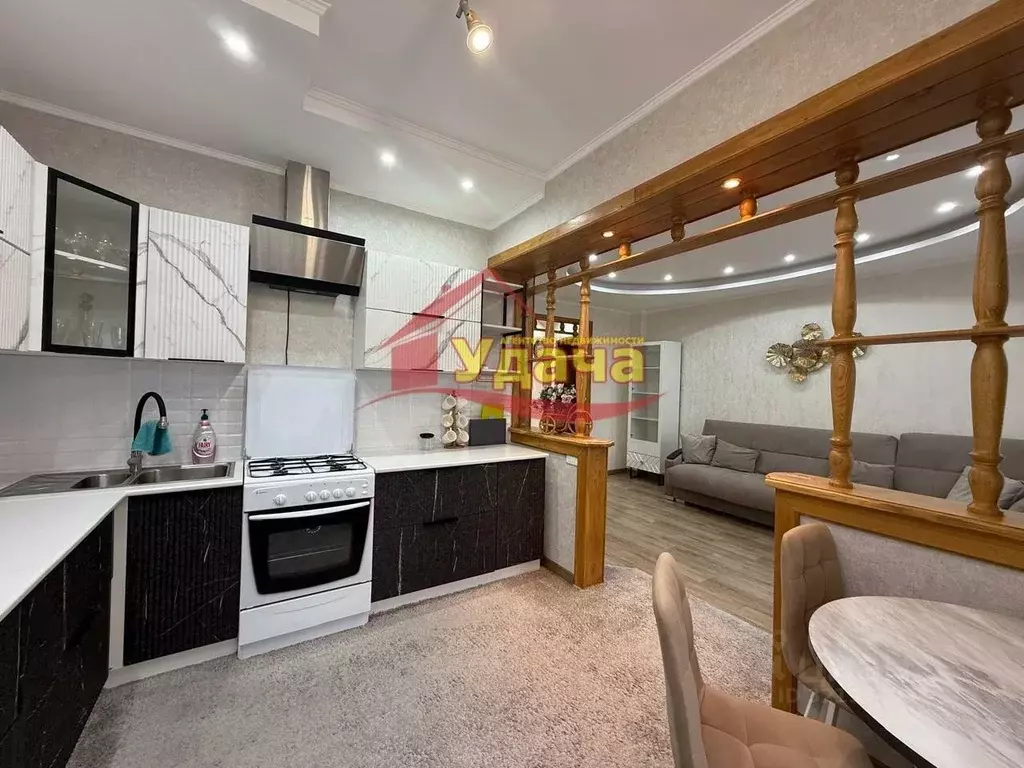 3-к кв. Оренбургская область, Орск просп. Мира, 19 (98.6 м) - Фото 1