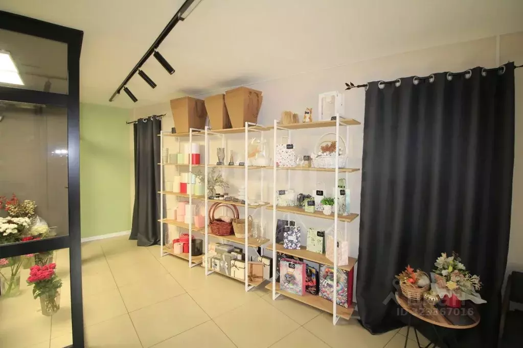 Торговая площадь в Забайкальский край, Чита ул. Кастринская, 6 (74 м) - Фото 1