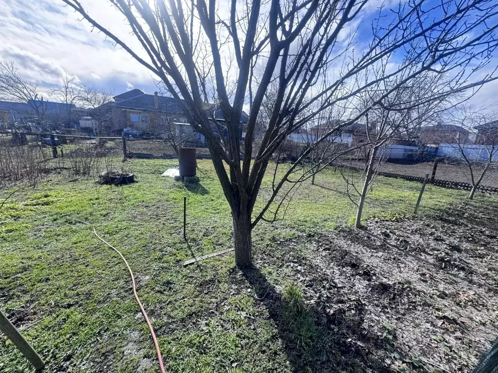 Участок в Краснодарский край, Армавир городской округ, пос. Заветный ... - Фото 1