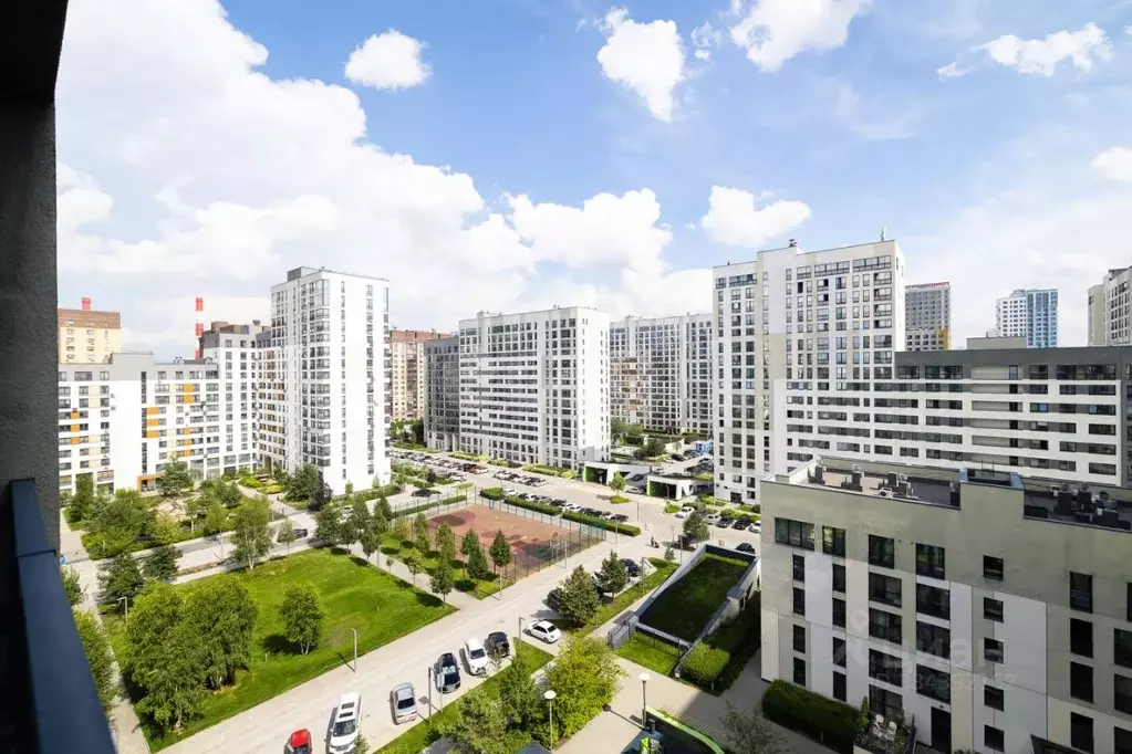 2-к кв. Тюменская область, Тюмень ул. 50 лет Октября, 57Б (75.6 м) - Фото 1