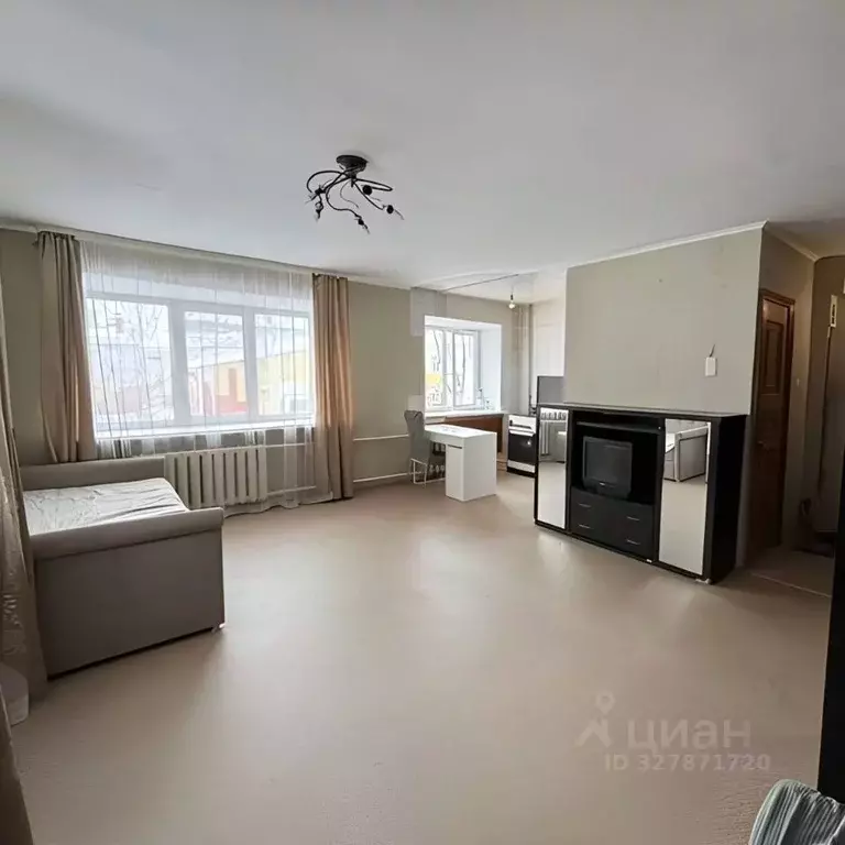 Студия Тюменская область, Тюмень Карская ул., 13 (31.2 м) - Фото 1