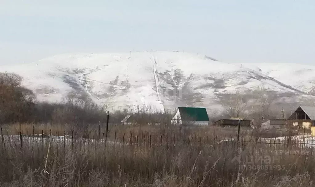 Участок в Оренбургская область, Кувандыкский городской округ, д. ... - Фото 1