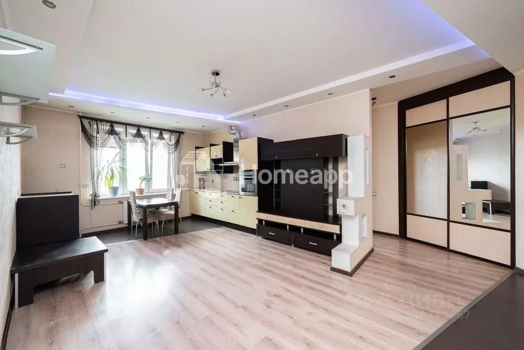 Квартира, 2 комнаты, 72.7 м - Фото 0