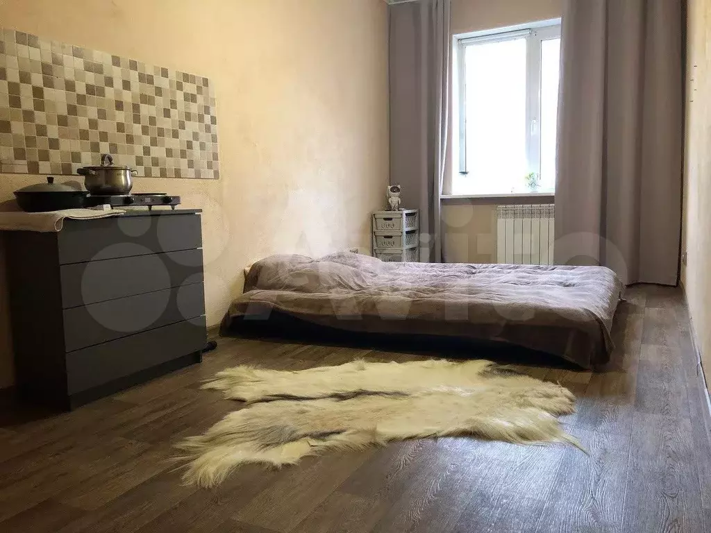 Комната 15 м в 3-к., 1/5 эт. - Фото 0