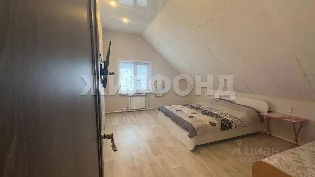 Дом в Омская область, Омск Порт-Артур мкр, ул. 1-я Красноармейская ... - Фото 0