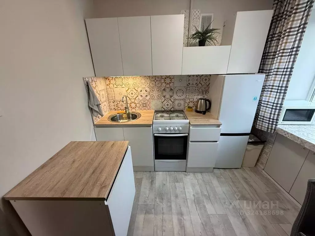 2-к кв. Тюменская область, Тюмень ул. Мельникайте, 95 (45.0 м) - Фото 1