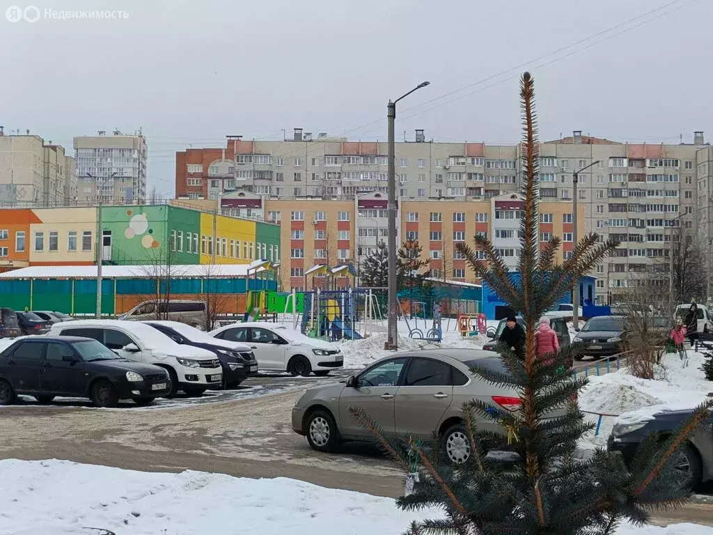 2-комнатная квартира: Новочебоксарск, улица Строителей, 14 (60 м) - Фото 0