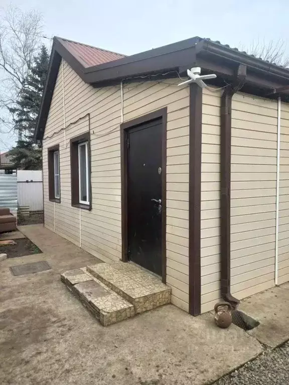 Дом в Краснодарский край, Динской район, Новотитаровская ст-ца ... - Фото 1