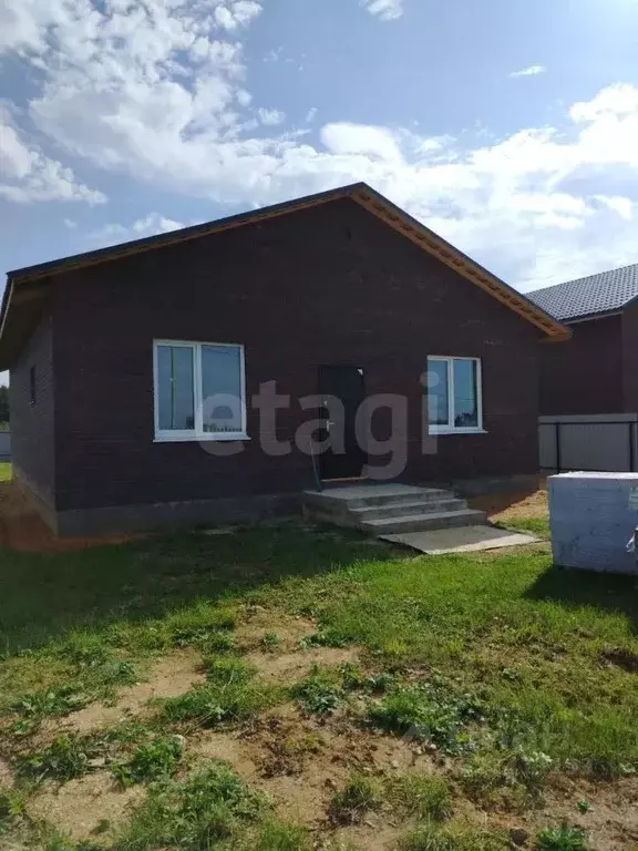 Дом в Калужская область, Малоярославецкий муниципальный округ, Маклино ... - Фото 1