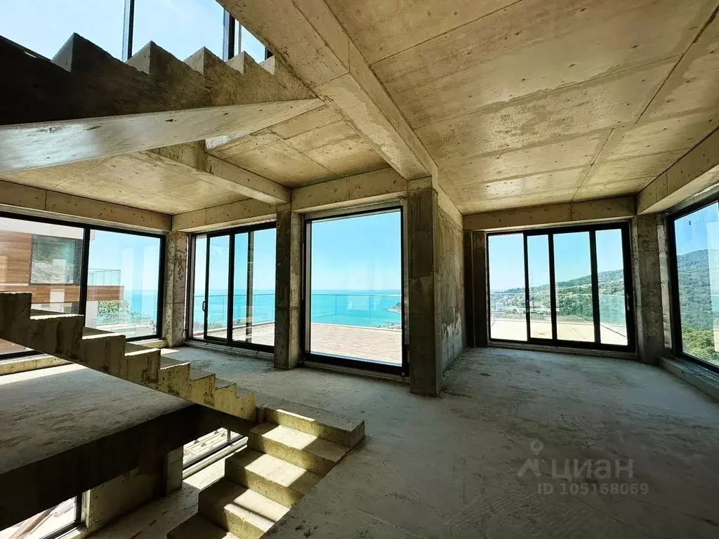 Дом в Краснодарский край, Сочи ул. Ручей Видный, 22/4 (280 м) - Фото 1