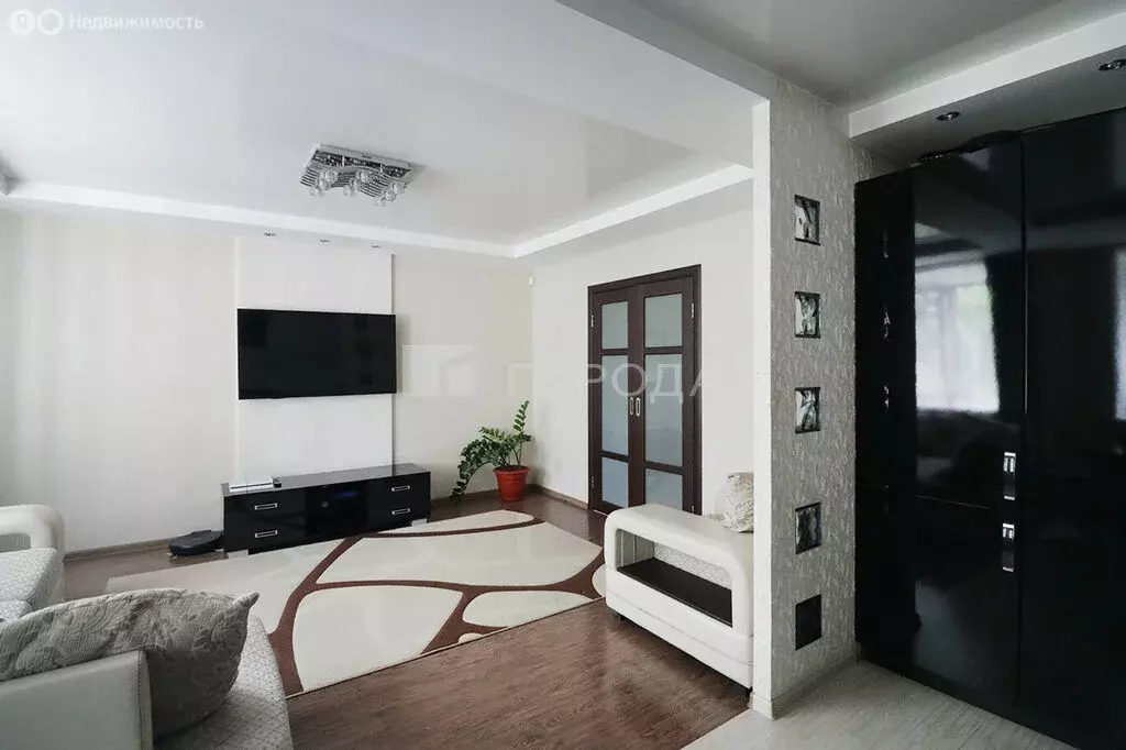 4-комнатная квартира: Барнаул, Главная улица, 3 (80 м) - Фото 0