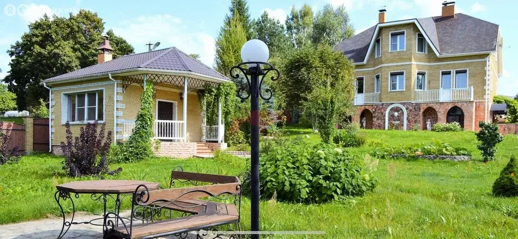 Дом в Пустошкинский район, Щукинская волость, деревня Сочихино (368 м) - Фото 1