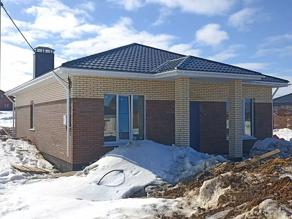 Дом в Чувашия, Чебоксарский муниципальный округ, д. Шанары ул. ... - Фото 1