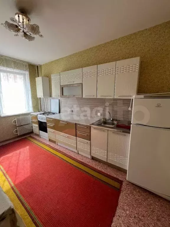 1-к. квартира, 42 м, 4/10 эт. - Фото 0