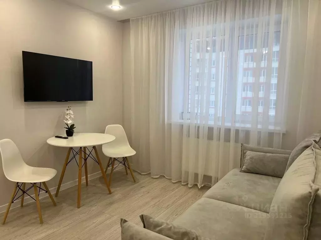 1-к кв. Удмуртия, Ижевск Молодежная ул., 107В (42.0 м) - Фото 1