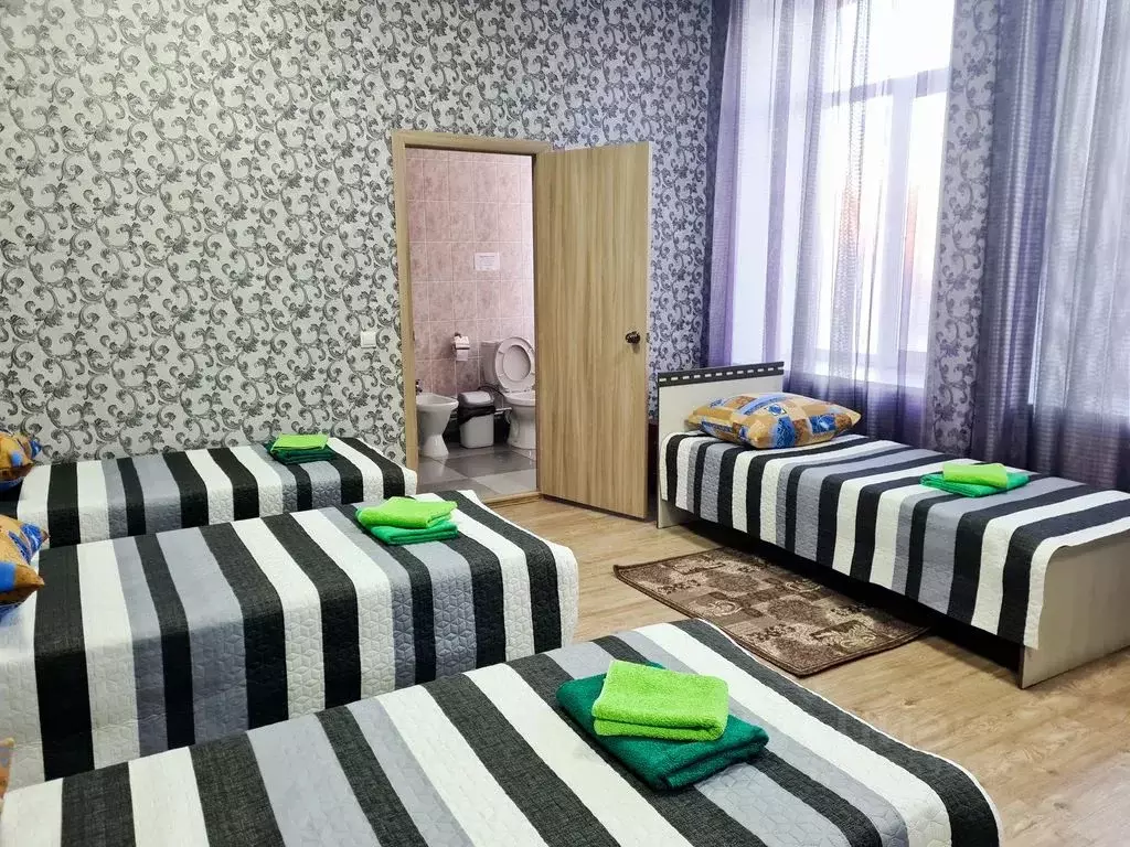 Комната Свердловская область, Каменск-Уральский Каменская ул., 6 - Фото 1