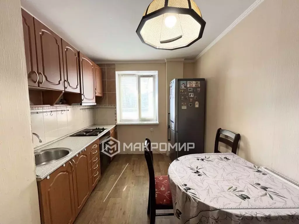 2-к кв. Брянская область, Брянск Московский просп., 87 (64.9 м) - Фото 0