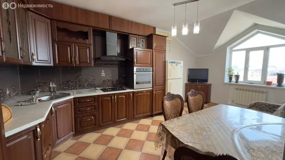 2-комнатная квартира: Анапа, улица Горького, 12 (82 м) - Фото 1