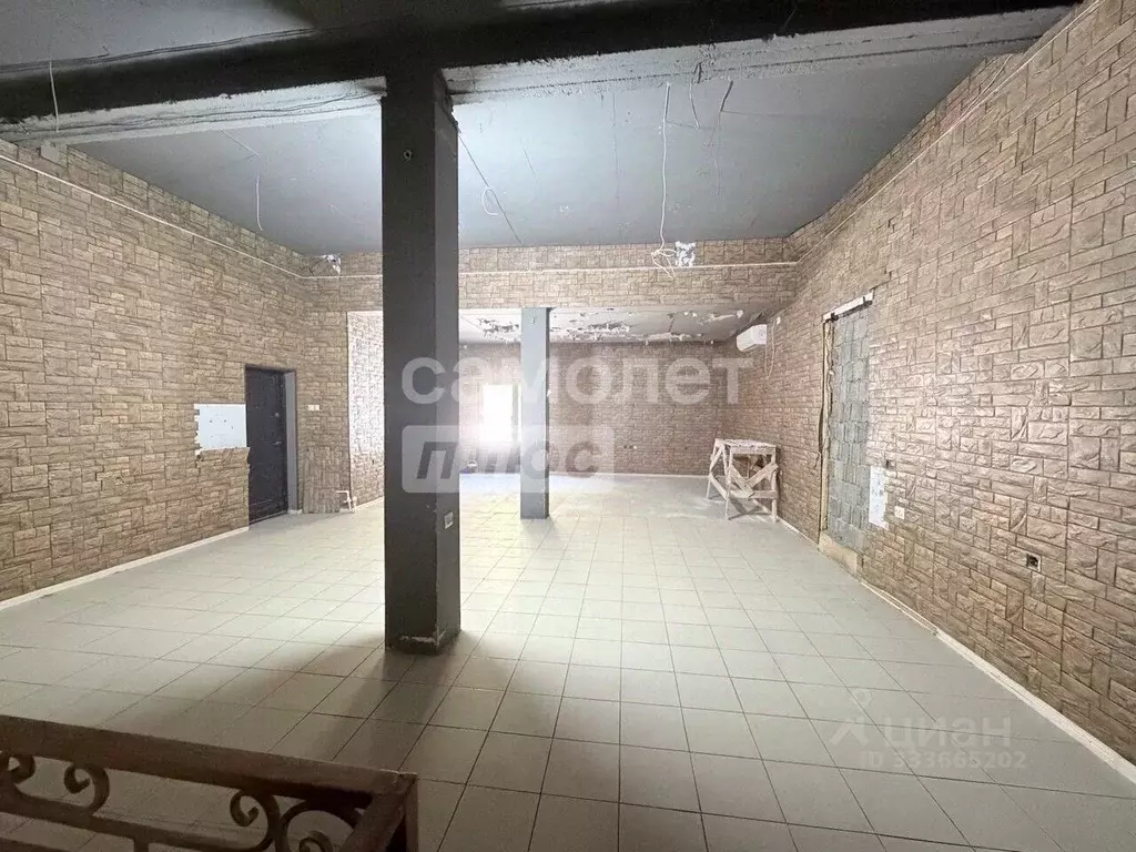 Торговая площадь в Дагестан, Махачкала ул. Ломоносова, 7 (70 м) - Фото 1