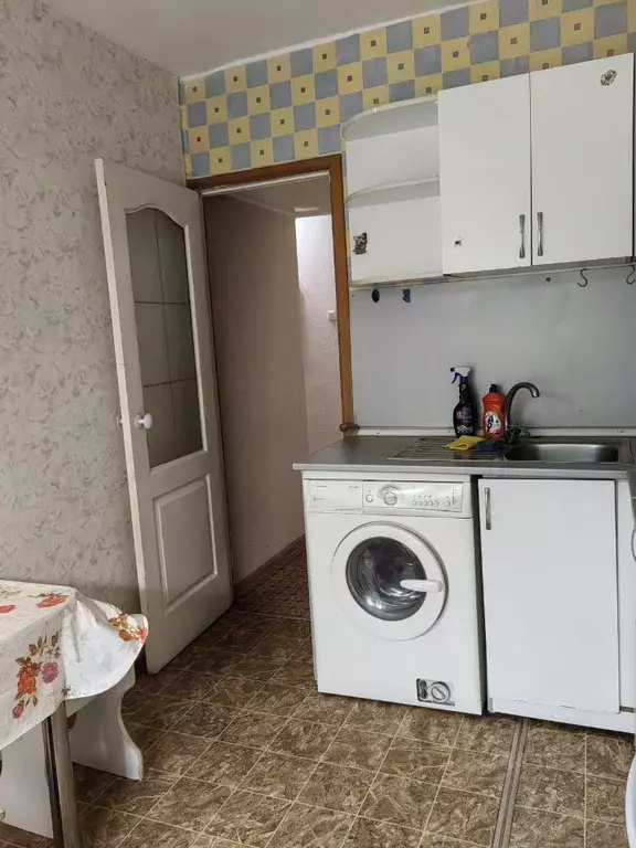2-к кв. Хакасия, Абакан ул. Чертыгашева, 131 (52.0 м) - Фото 0