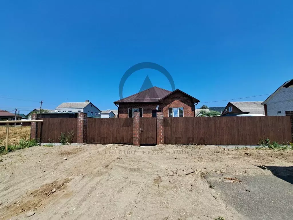 Дом в Краснодарский край, Апшеронск ул. 9 Января (90 м) - Фото 1